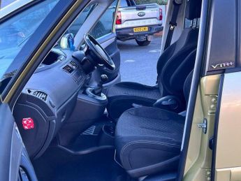 Citroen C4 Picasso 1.8 16V VTR+ Euro 4 5dr
