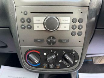 Vauxhall Corsa 1.4i 16v Design 5dr (a/c)