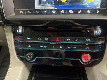 Jaguar F-Pace 5.0 F-PACE SVR AWD Auto 4WD 5dr