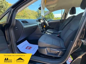 Volkswagen Golf SE TDI BLUEMOTION TECHNOLOGY DSG