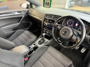Volkswagen Golf R TSI DSG [3X SERVICES, SAT NAV, HEATED SEATS & DIGITAL DASH]