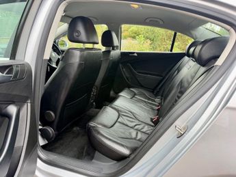 Volkswagen Passat HIGHLINE TDI DSG