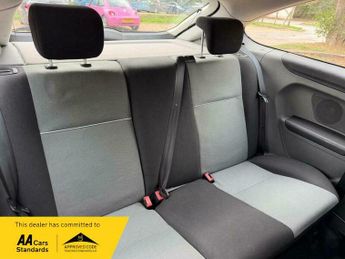 Ford Focus 1.6 Zetec 3dr