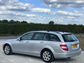 Mercedes-Benz C Class 2.1 C220 CDI BlueEfficiency Executive SE Auto Euro 5 5dr