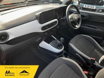 Hyundai I10 MPI PREMIUM, AUTO, 1 OWNER,CAR PLAY, FULL HISTORY TOP SPEC, RED