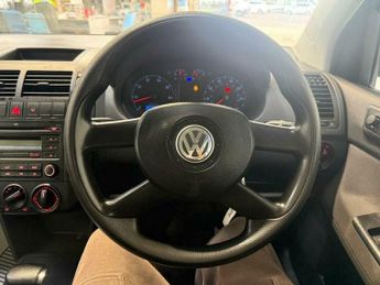 Volkswagen Polo 1.4 S 5dr