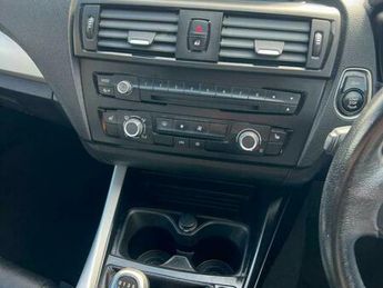 BMW 1 SERIES 2.0 116d SE Euro 5 (s/s) 5dr