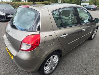 Renault Clio INITIALE TOMTOM VVT