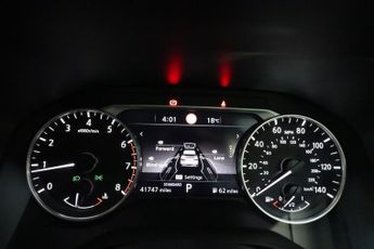 Nissan Qashqai DIG-T ACENTA PREMIUM DCT
