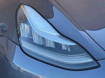 Tesla Model 3 Standard Range Plus Auto RWD 4dr