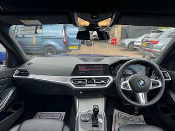 BMW 3 SERIES 2.0 320i M Sport Auto Euro 6 (s/s) 4dr