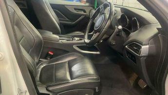 Jaguar F-Pace 2.0 D240 R-Sport Auto AWD Euro 6 (s/s) 5dr