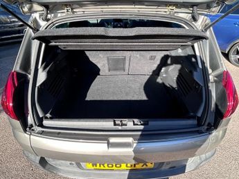 Peugeot 3008 BLUE HDI S/S ALLURE