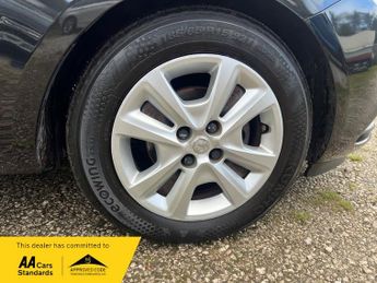 Vauxhall Corsa 1.4i ecoFLEX Design Hatchback 5dr Petrol Automatic Euro 6 (s/s) 