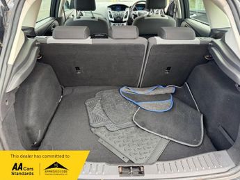 Ford Focus 1.6 Zetec Powershift Euro 5 5dr
