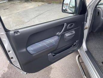 Suzuki Jimny JLX