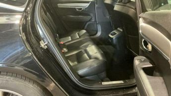 Volvo S90 2.0 D4 Momentum Saloon 4dr Diesel Auto Euro 6 (s/s) (190 ps)