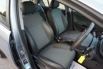 Vauxhall Corsa 1.4i 16v SE 5dr (a/c)