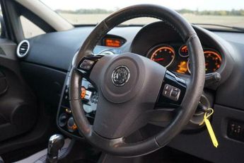 Vauxhall Corsa 1.4i 16v SE 5dr (a/c)