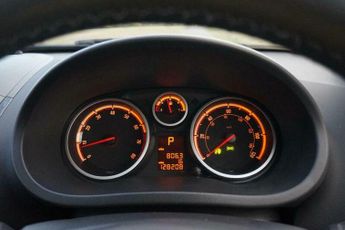 Vauxhall Corsa 1.4i 16v SE 5dr (a/c)