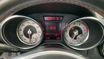Mercedes SLK SLK200 BLUEEFFICIENCY AMG SPORT ED125