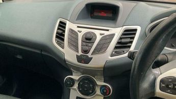 Ford Fiesta 1.25 Zetec 5dr