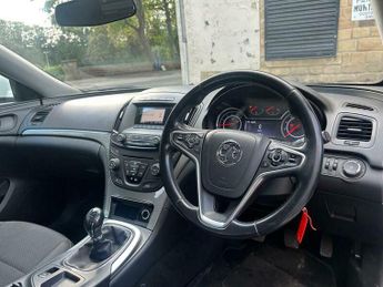 Vauxhall Insignia 2.0 CDTi ecoFLEX Design Euro 5 (s/s) 5dr