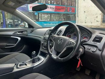 Vauxhall Insignia 2.0 CDTi ecoFLEX Design Euro 5 (s/s) 5dr