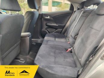 Honda Civic 1.8 i-VTEC ES Hatchback 5dr Petrol Auto Euro 5 (142 ps)