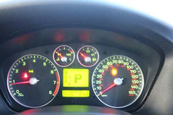 Ford Focus 1.6 Ghia 5dr