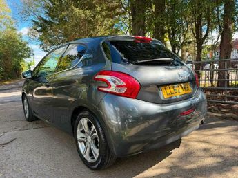 Peugeot 208 1.4 VTi Allure Euro 5 3dr