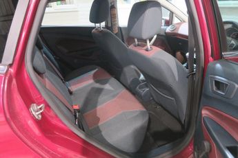 Ford Fiesta TITANIUM TDCI 95