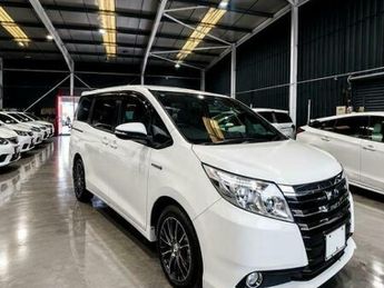 Toyota Noah Voxy Hybrid