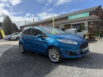 Ford Fiesta TITANIUM, GREAT SPEC, £20 TAX PER YEAR IDEAL FIRST CAR A/C, BLUE