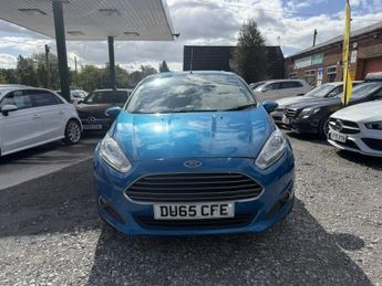 Ford Fiesta TITANIUM, GREAT SPEC, £20 TAX PER YEAR IDEAL FIRST CAR A/C, BLUE