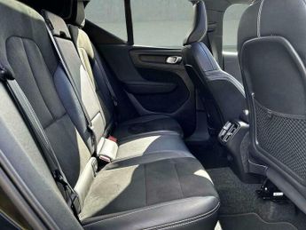 Volvo XC40 2.0 T5 R-Design Pro Auto AWD Euro 6 (s/s) 5dr