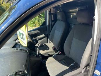 Ford Transit Connect 1.6 TDCi 210 L2 H1 4dr