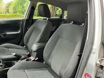 Ford Fiesta 1.0T EcoBoost Titanium Euro 5 (s/s) 5dr