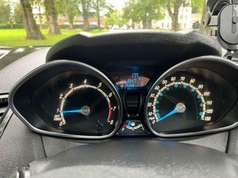 Ford Fiesta 1.0T EcoBoost Titanium Euro 5 (s/s) 5dr