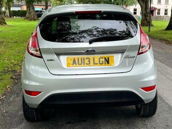 Ford Fiesta 1.0T EcoBoost Titanium Euro 5 (s/s) 5dr