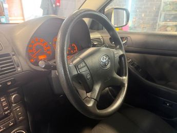 Toyota Avensis 2.0 D-4D T2 Hatchback 5dr Diesel Manual (146 g/km, 125 bhp)
