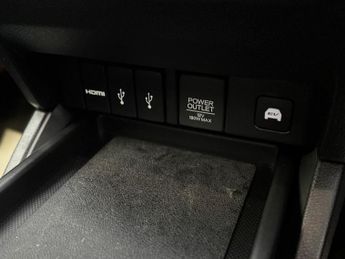 Honda Odyssey 2.0 HYBRID ABSOLUTE HONDA SENSING EX PACKAGE 7 SEATER AUTO