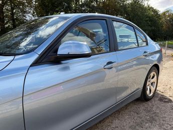 BMW 3 SERIES 2.0 320d SE Auto Euro 5 (s/s) 4dr