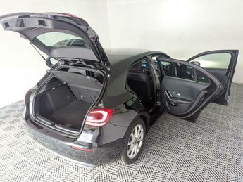 Mercedes-Benz A Class 1.5 A180d Sport 7G-DCT Euro 6 (s/s) 5dr