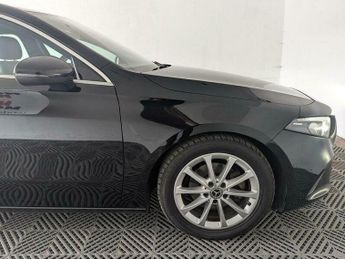 Mercedes-Benz A Class 1.5 A180d Sport 7G-DCT Euro 6 (s/s) 5dr