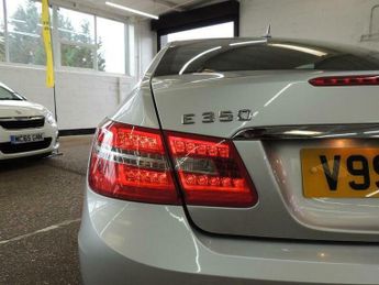 Mercedes-Benz E Class 3.0 E350 CDI V6 BlueEfficiency Sport G-Tronic Euro 5 2dr