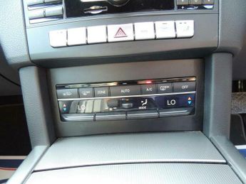 Mercedes-Benz E Class 2.1 E220 BlueTEC SE G-Tronic+ Euro 6 (s/s) 4dr