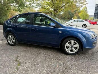 Ford Focus 1.6 Zetec Climate Hatchback 5dr Petrol Automatic (184 g/km, 99 b