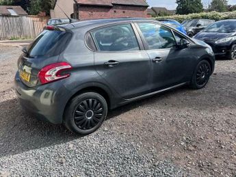 Peugeot 208 1.2 VTi Access+ Euro 5 5dr