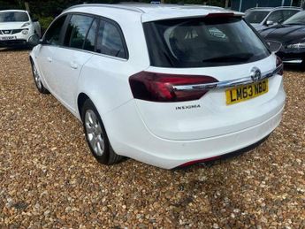 Vauxhall Insignia 2.0 CDTi ecoFLEX Design Sports Tourer Euro 5 (s/s) 5dr